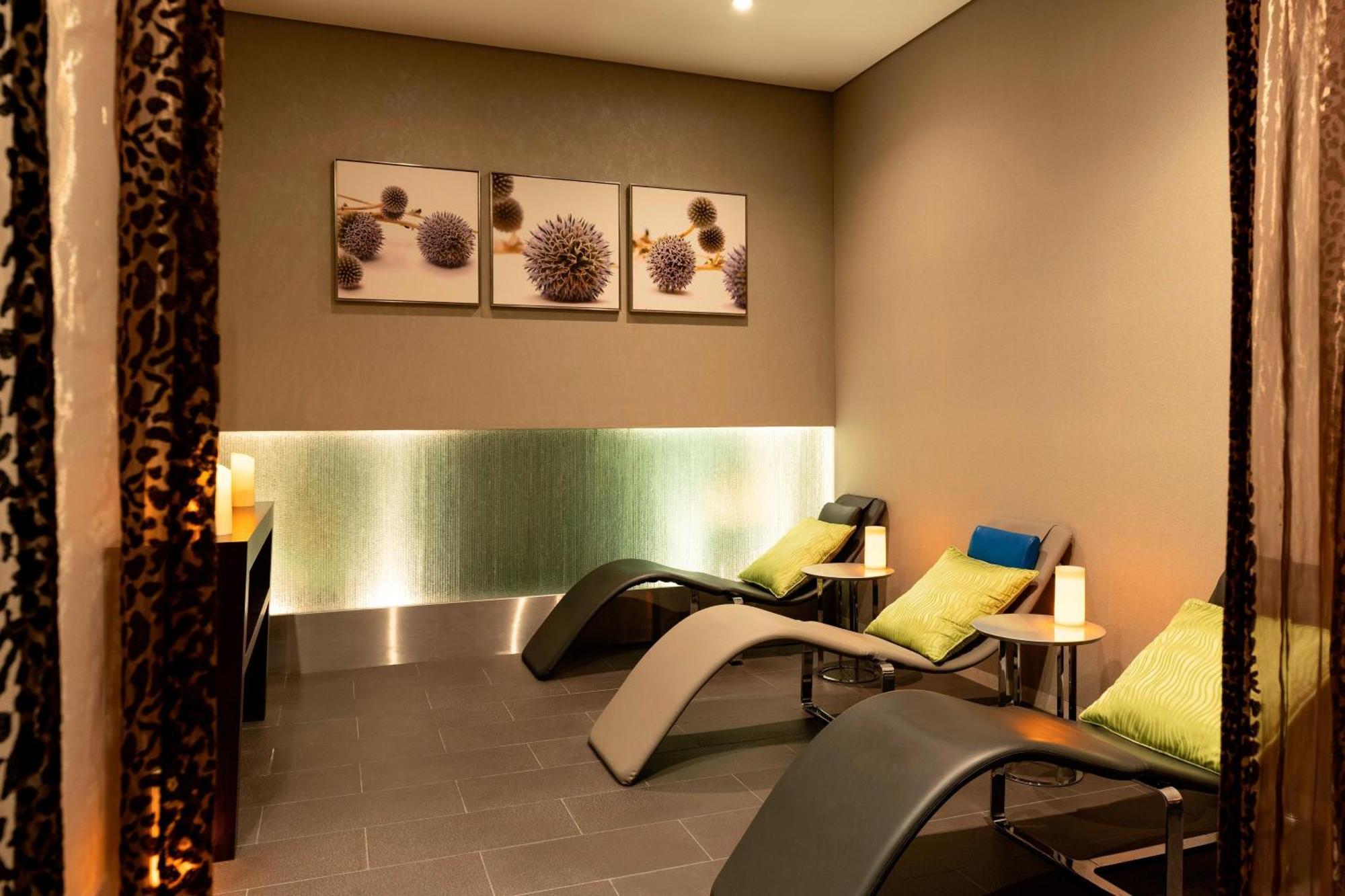The Westin Centre Bahrain Hotel
